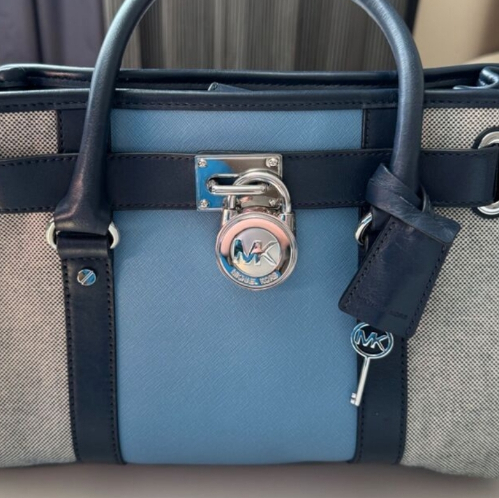 Mk purse